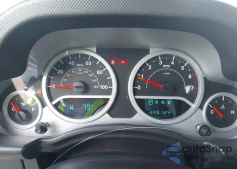 2010 Jeep Wrangler Unlimited Sport z USA, uszkodzony, nr VIN 1J4BA3H19AL121852